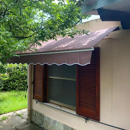 Con Grande Giardino Vicino Di Campus